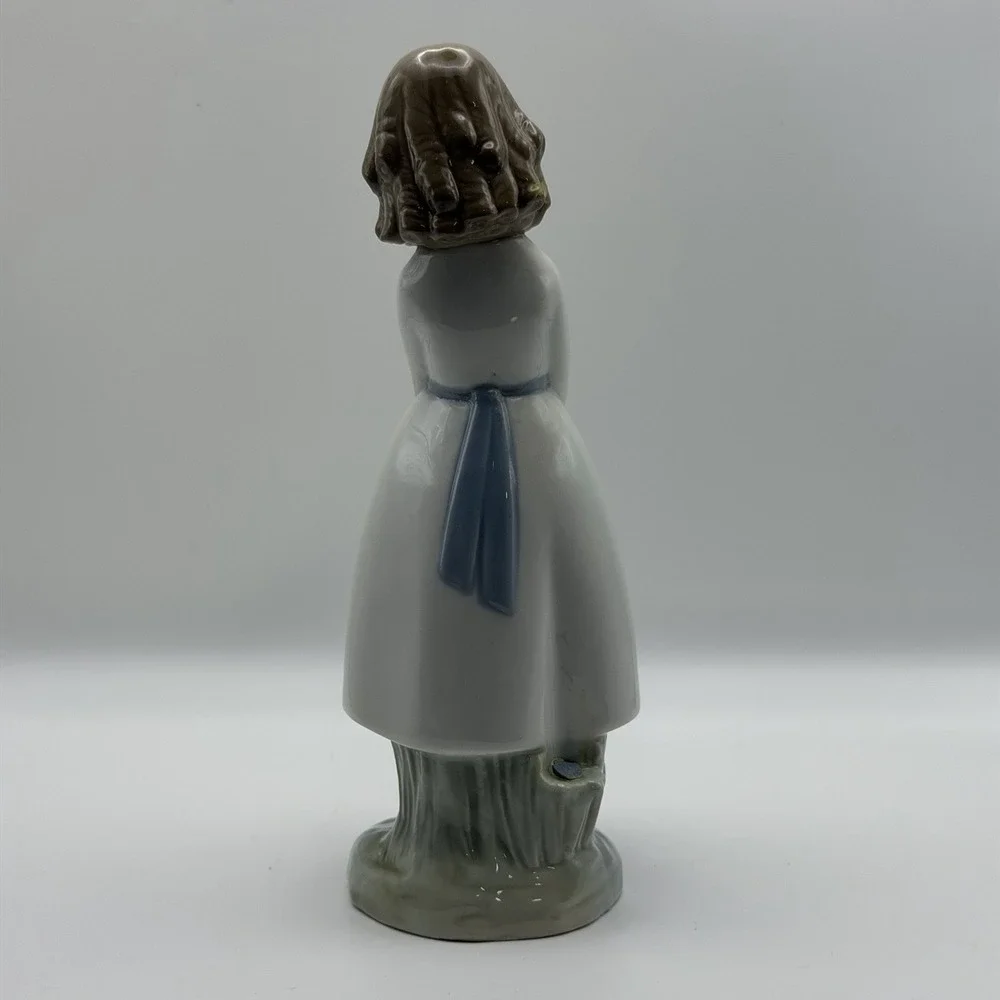 Vintage Lladro Zaphir Porcelain Figurine School Girl Bag Backpack Luster‎ 7.5